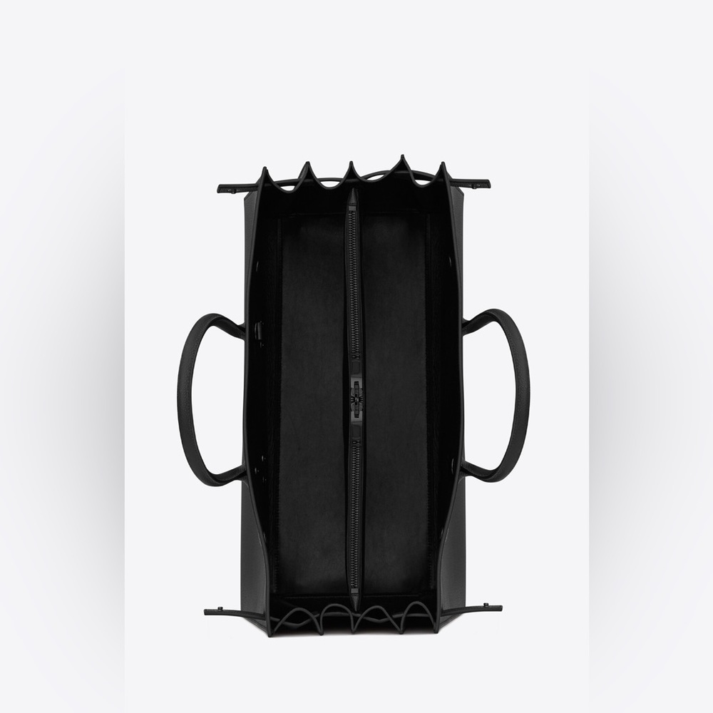 SAINT LAURENT Sac du Jour (Large in Grained Leather) - Picture 4 of 13